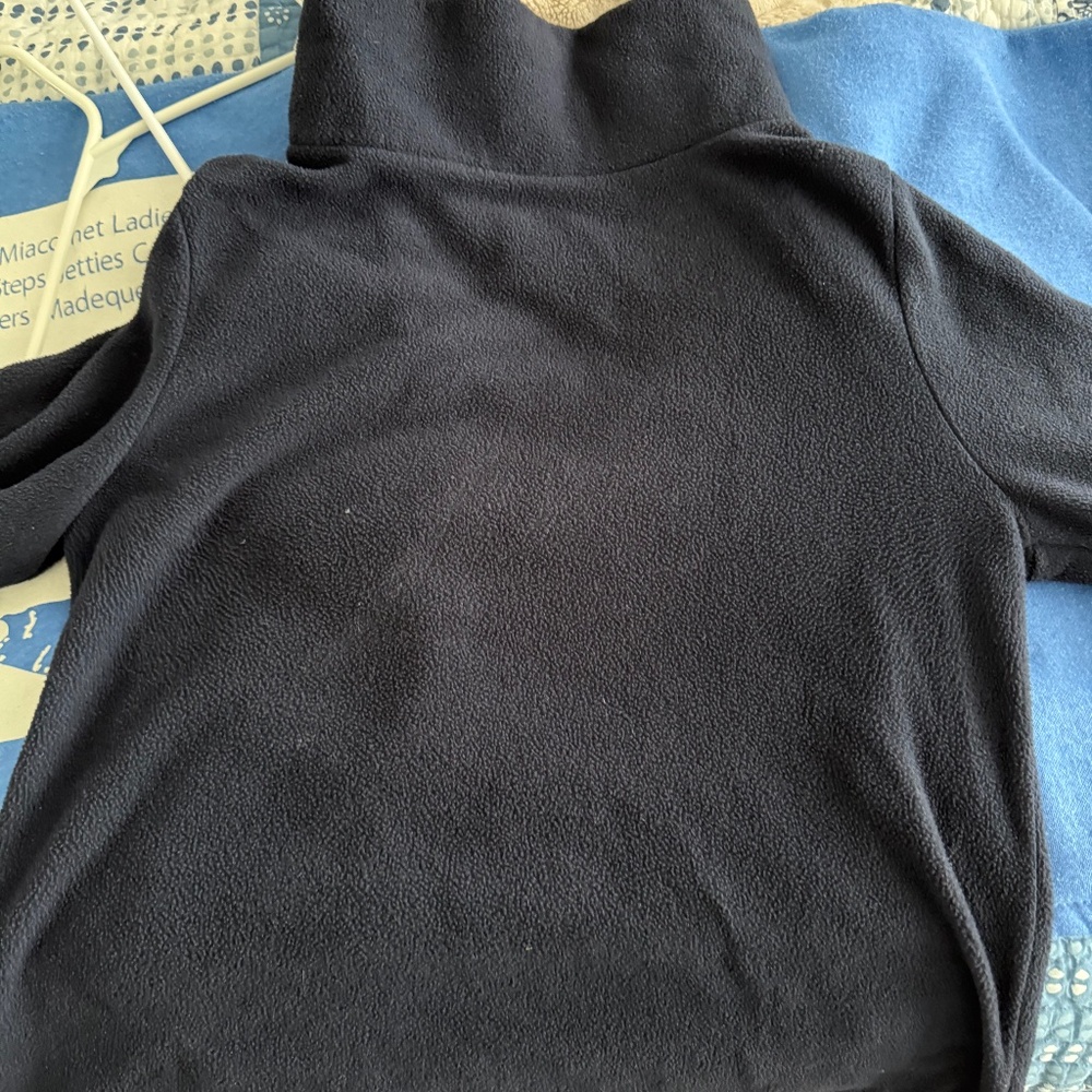 Dudley Stephen’s green point turtleneck navy large